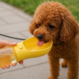 Squeeze Dog Water Bottle Portable Pet Travel Drink Dispenser Auto Fill Lightweight Plastic Puppy Walking Mug Yellow